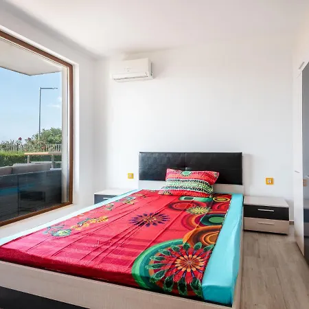Апартамент 5B Diamond Beach *